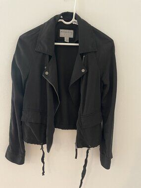 Anthropologie Marrakech S Moto/Utility Black cropped, zip and snap closure